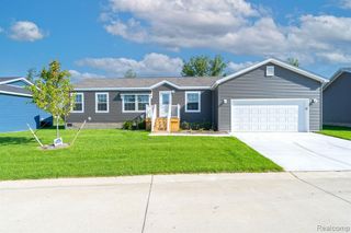 2769 Naples Court, Lapeer, MI 48446