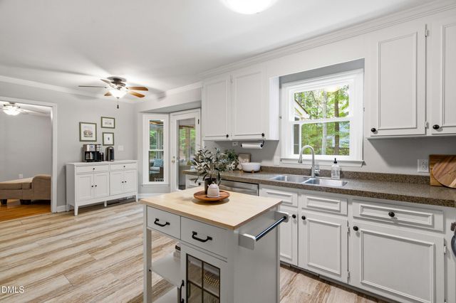 2901 Meadowview Court, Apex, NC 27539