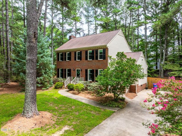 2901 Meadowview Court, Apex, NC 27539