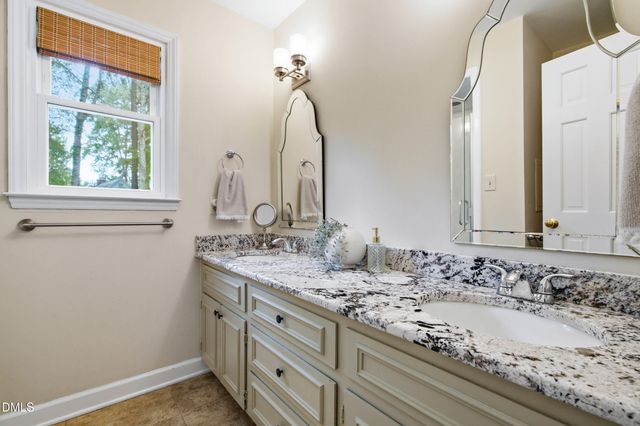 2901 Meadowview Court, Apex, NC 27539
