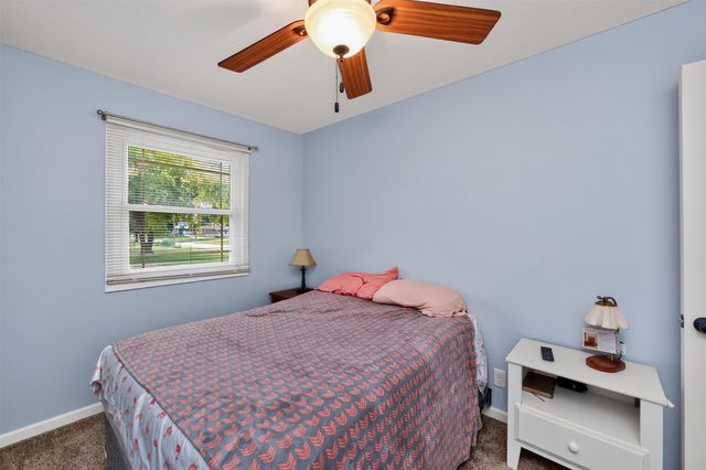 813 SE Uehlamar Drive, Ankeny, IA 50021