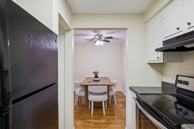 500 Paragon Mills Rd Apt M11, Nashville, TN 37211