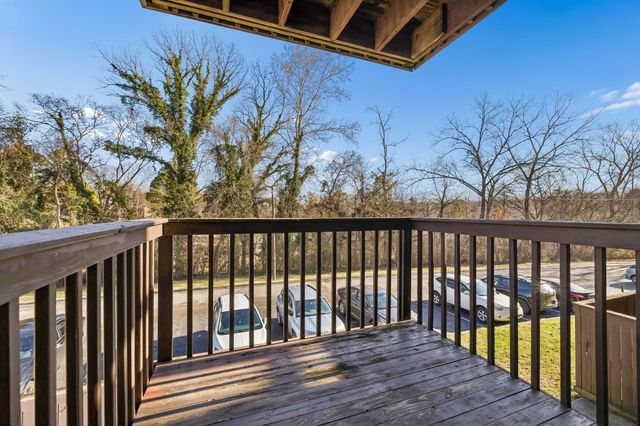 500 Paragon Mills Rd Apt M11, Nashville, TN 37211