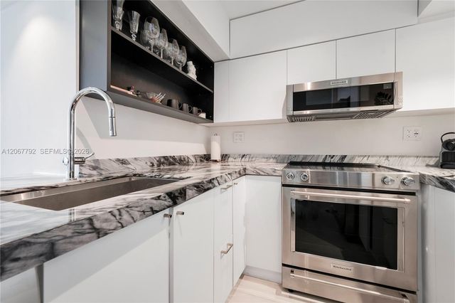 1000 West Avenue 1417, Miami Beach, FL 33139