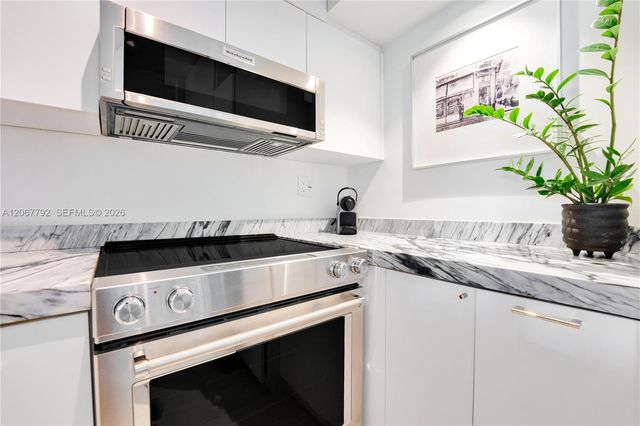 1000 West Avenue 1417, Miami Beach, FL 33139
