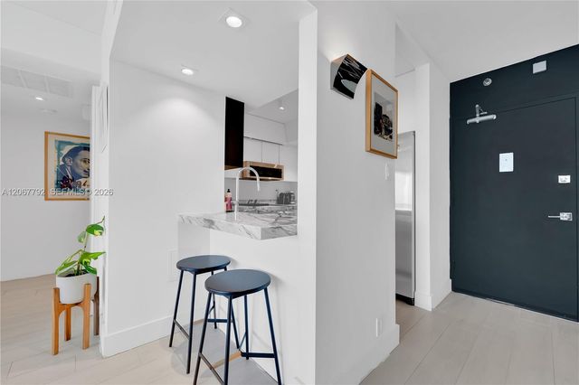 1000 West Avenue 1417, Miami Beach, FL 33139