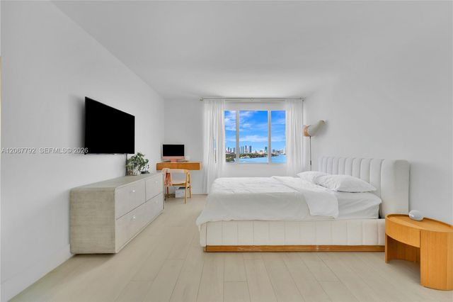 1000 West Avenue 1417, Miami Beach, FL 33139