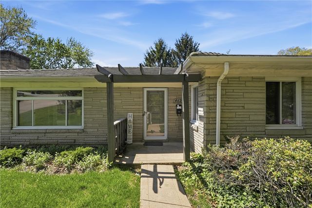 462 Greenhurst Dr, Mt Lebanon, PA 15243