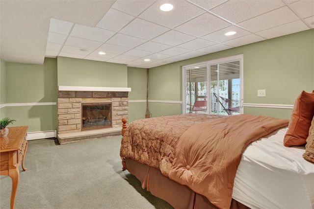 462 Greenhurst Dr, Mt Lebanon, PA 15243