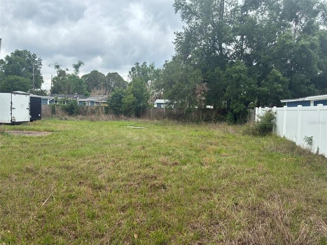 2726 S BROWN AVENUE, Orlando, FL 32806