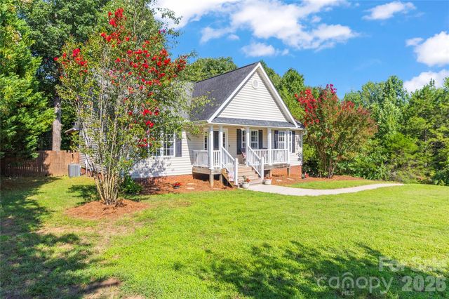 200 Autumn Woods Boulevard, Mount Holly, NC 28120