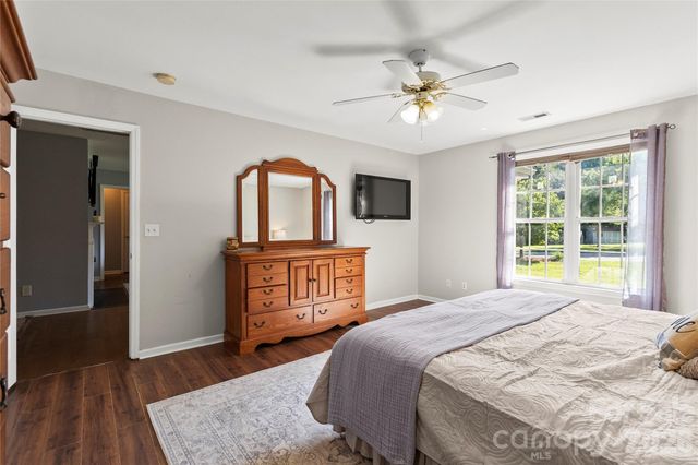 200 Autumn Woods Boulevard, Mount Holly, NC 28120