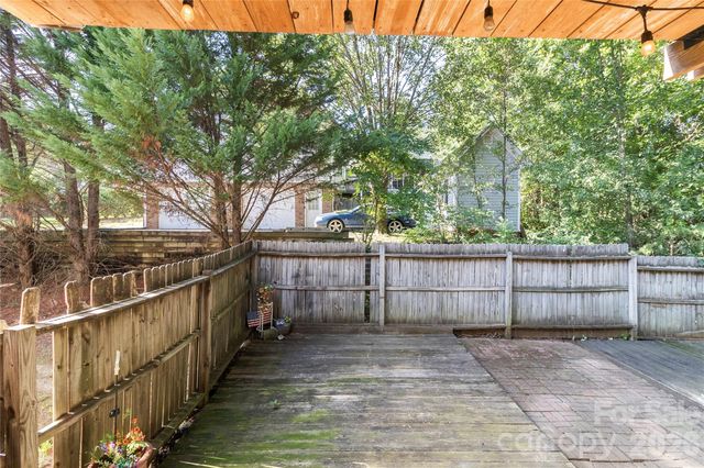 200 Autumn Woods Boulevard, Mount Holly, NC 28120