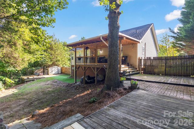 200 Autumn Woods Boulevard, Mount Holly, NC 28120