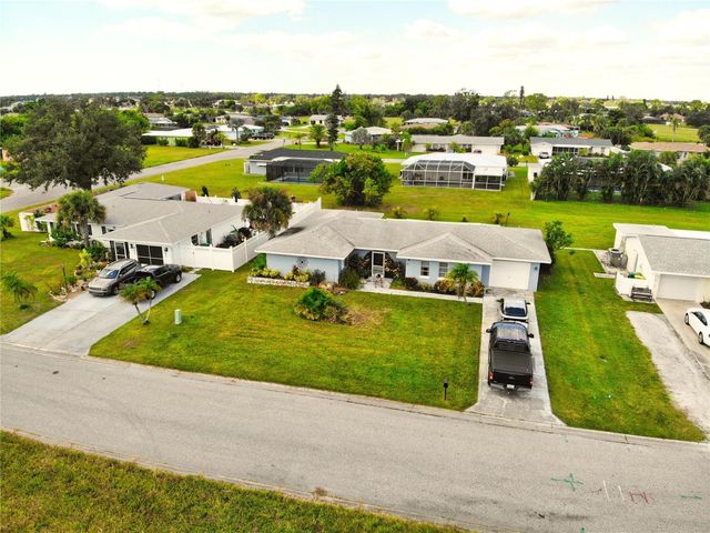 4 GOLFVIEW ROAD, Rotonda West, FL 33947