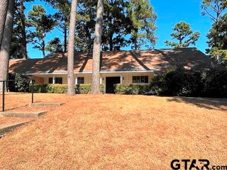 2716 Roanoke Lane, Tyler, TX 75701