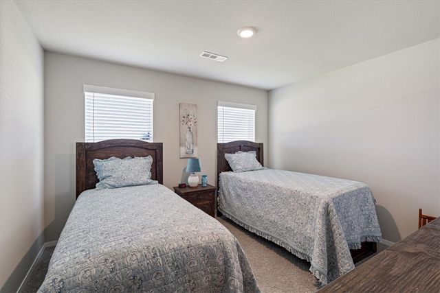 820 S Excelsior Drive, Siloam Springs, AR 72761