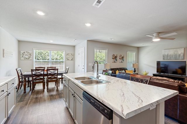 820 S Excelsior Drive, Siloam Springs, AR 72761