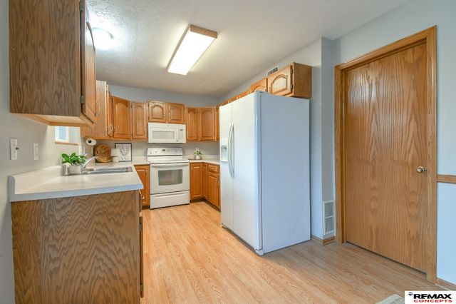 741 Folsom Lane, Lincoln, NE 68522