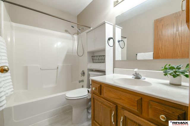 741 Folsom Lane, Lincoln, NE 68522