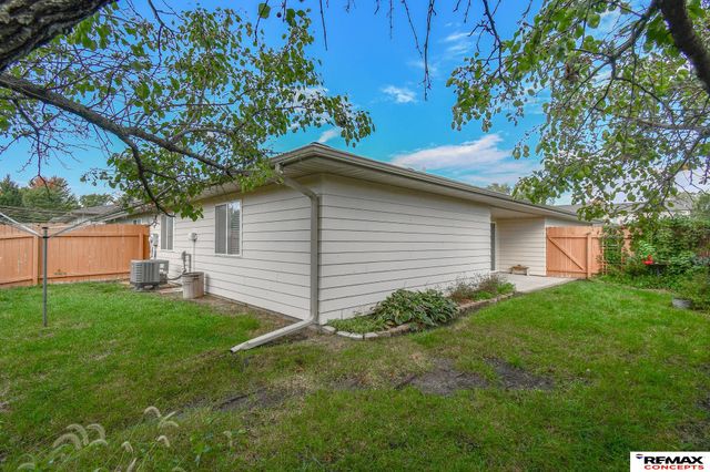 741 Folsom Lane, Lincoln, NE 68522