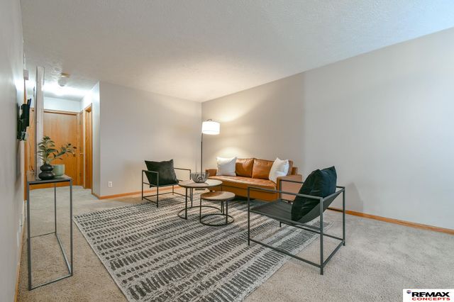 741 Folsom Lane, Lincoln, NE 68522