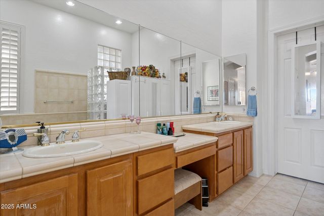 42234 N STONEMARK Drive, Anthem, AZ 85086