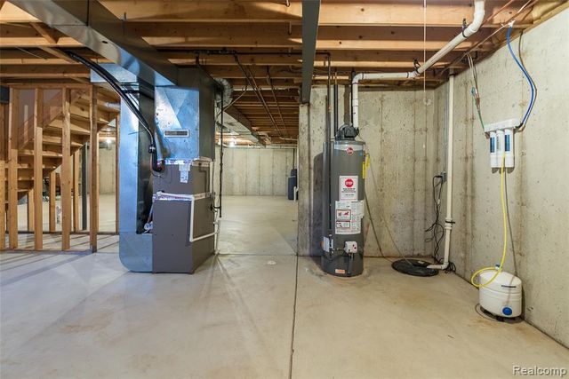 1201 Arbor Ridge Drive 18, Brighton, MI 48116