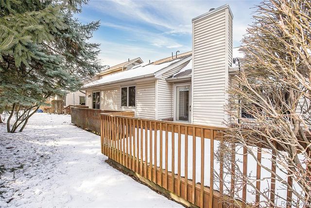 1201 Arbor Ridge Drive 18, Brighton, MI 48116