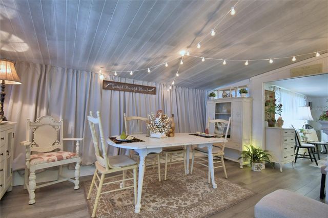 141 PARADISE LANE, Auburndale, FL 33823