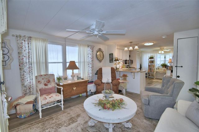 141 PARADISE LANE, Auburndale, FL 33823