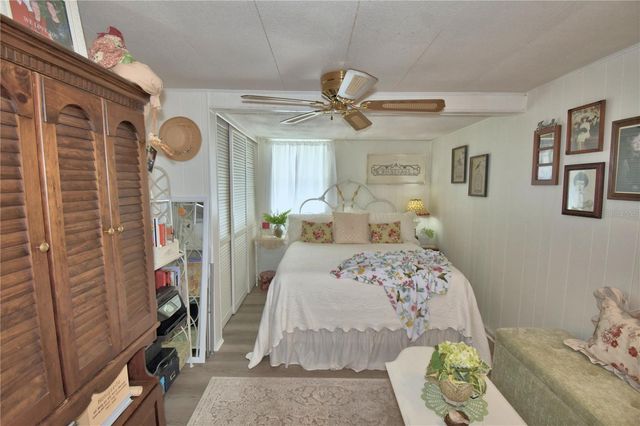 141 PARADISE LANE, Auburndale, FL 33823