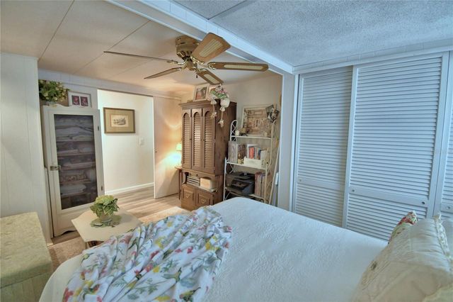 141 PARADISE LANE, Auburndale, FL 33823