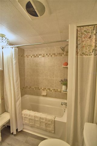 141 PARADISE LANE, Auburndale, FL 33823