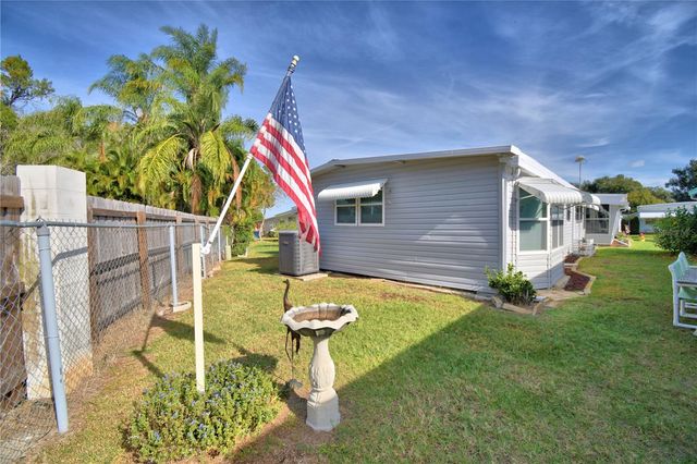 141 PARADISE LANE, Auburndale, FL 33823