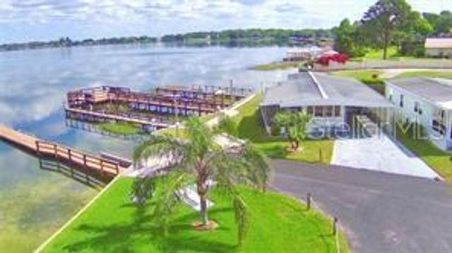 141 PARADISE LANE, Auburndale, FL 33823