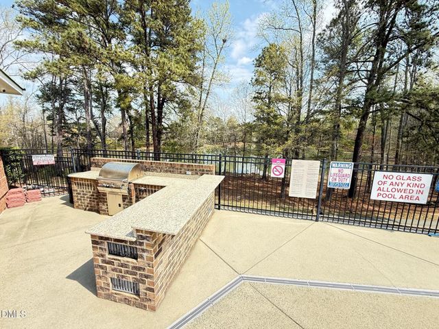 509 N Tunstall Avenue, Apex, NC 27502