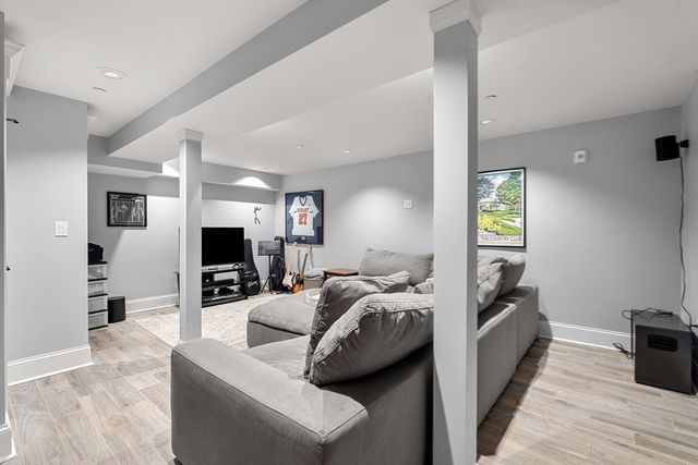 106 Bridge Street 7, Salem, MA 01970