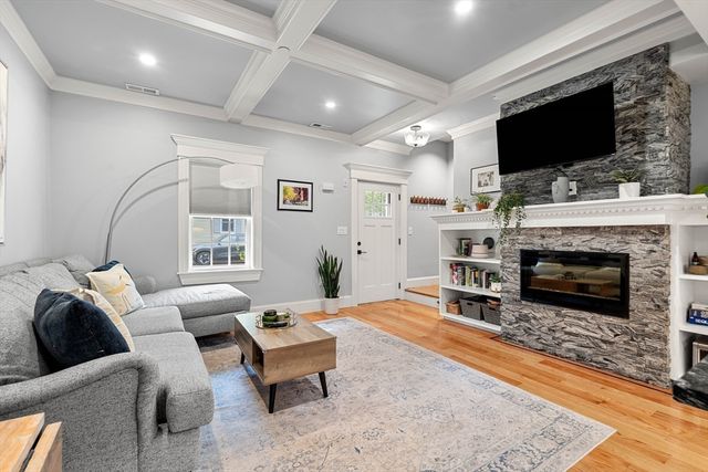 106 Bridge Street 7, Salem, MA 01970