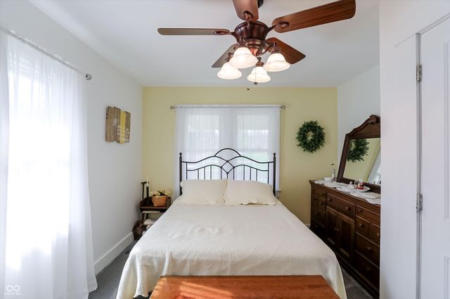 5012 W 8th Street Road, Anderson, IN 46011