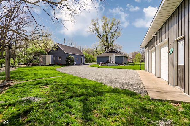 5012 W 8th Street Road, Anderson, IN 46011