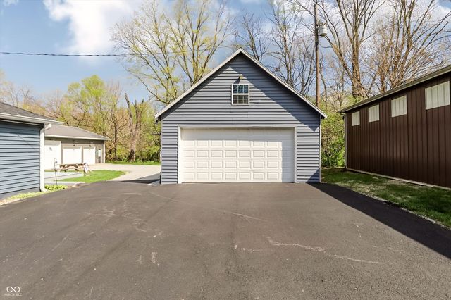 5012 W 8th Street Road, Anderson, IN 46011