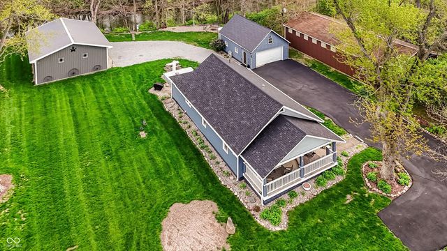 5012 W 8th Street Road, Anderson, IN 46011