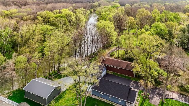 5012 W 8th Street Road, Anderson, IN 46011