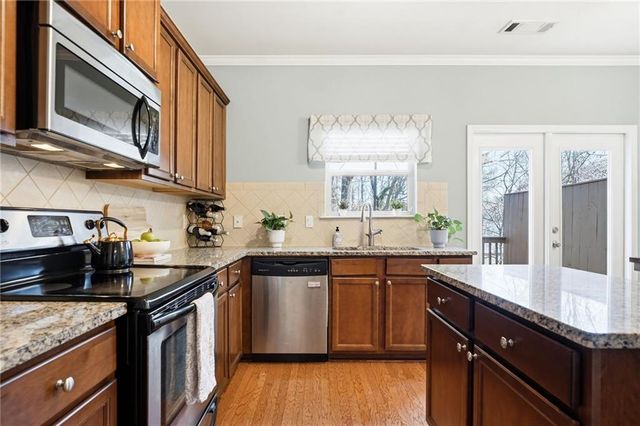 1649 Liberty Parkway NW, Atlanta, GA 30318