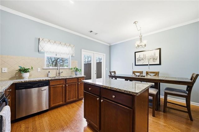 1649 Liberty Parkway NW, Atlanta, GA 30318