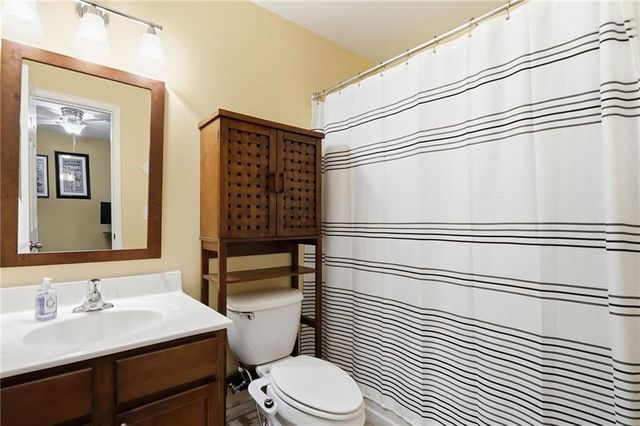 1649 Liberty Parkway NW, Atlanta, GA 30318