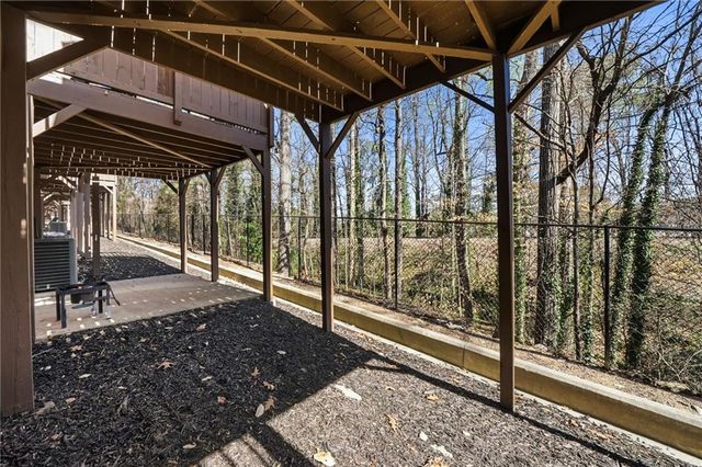 1649 Liberty Parkway NW, Atlanta, GA 30318