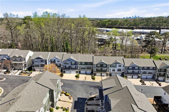 1649 Liberty Parkway NW, Atlanta, GA 30318