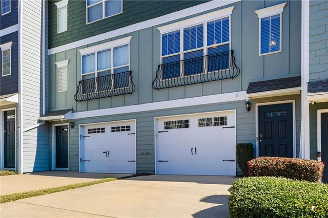 1649 Liberty Parkway NW, Atlanta, GA 30318